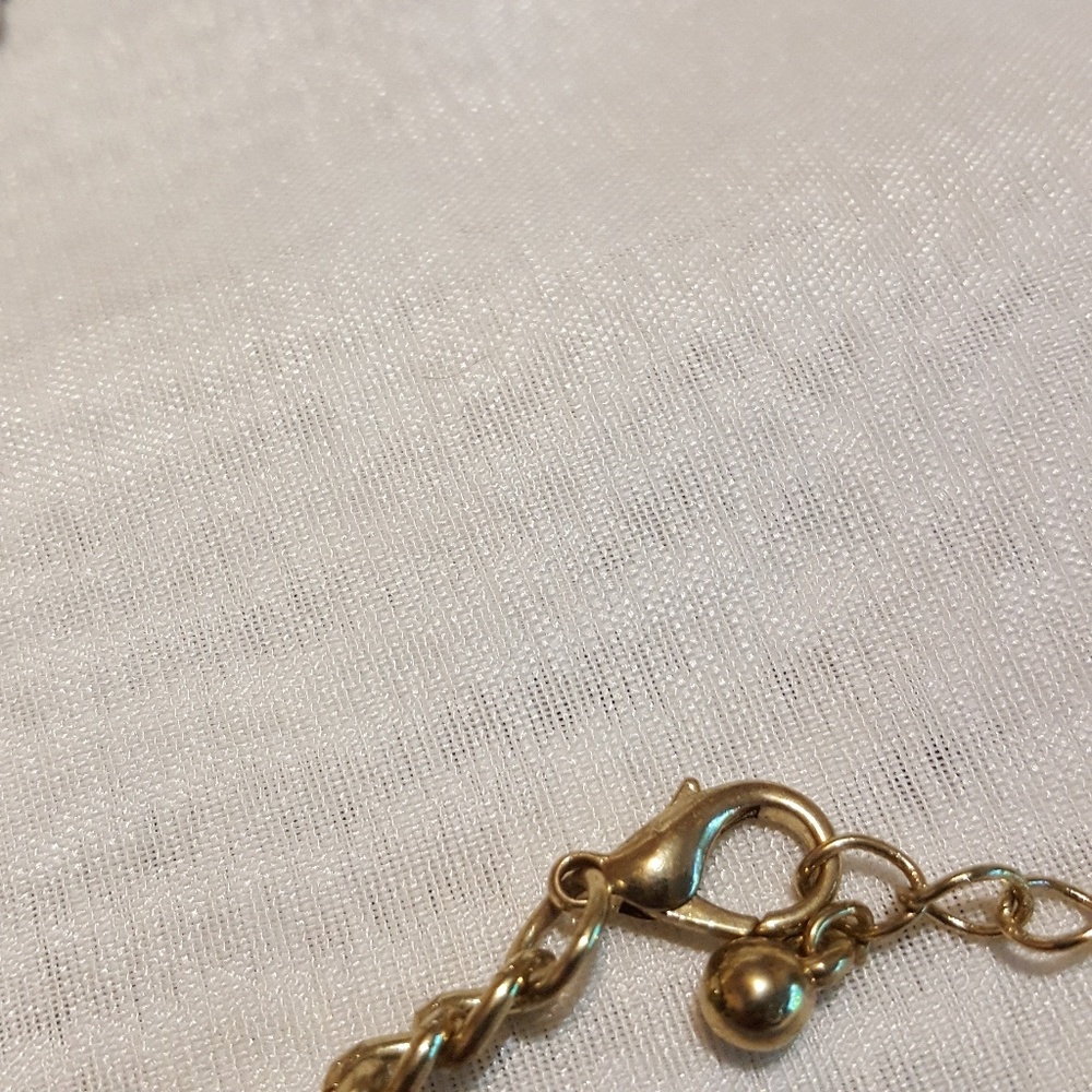 Necklace - Picture 5 of 9